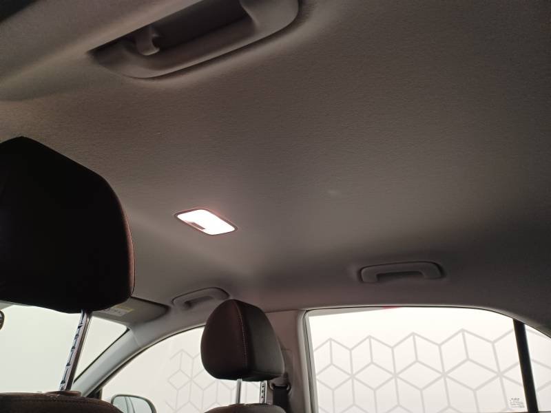Kia Rio - Photo 31