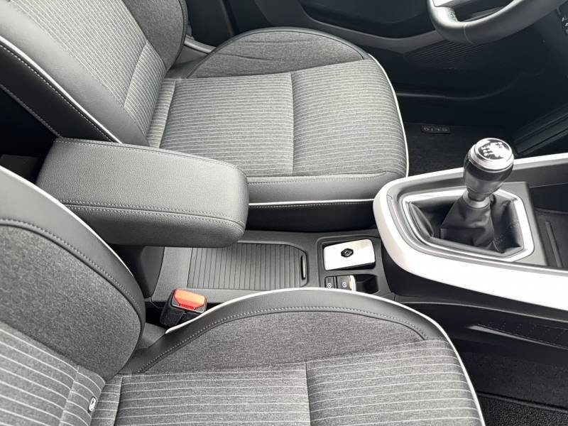 Renault Clio - Photo 31