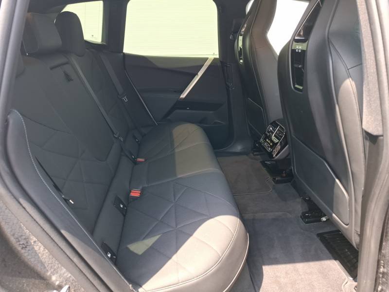BMW ix - Photo 15
