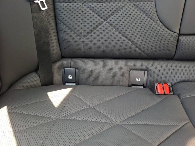 BMW ix - Photo 32