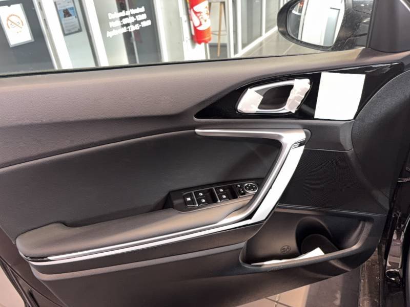 Kia CEED - Photo 20