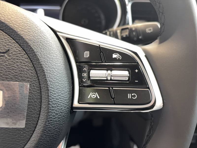 Kia CEED - Photo 24