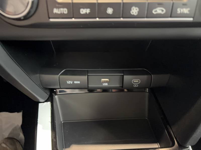 Kia CEED - Photo 32