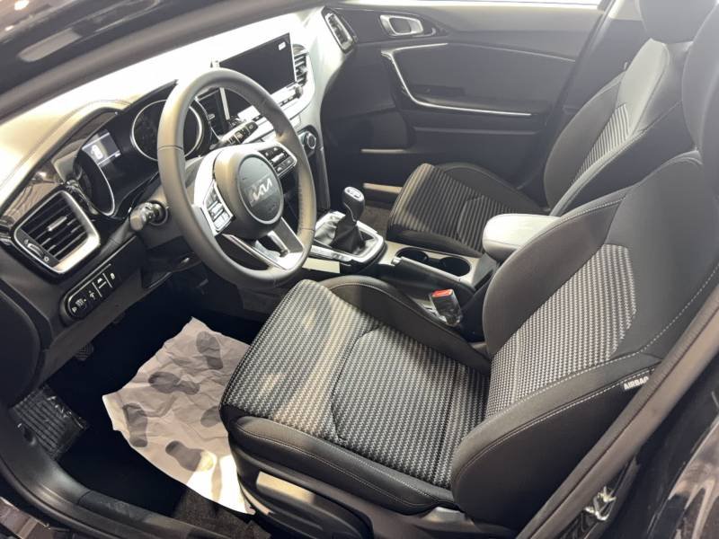 Kia CEED - Photo 10
