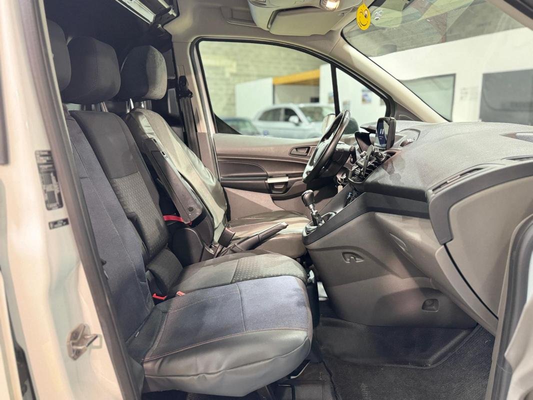 Ford Transit Connect - Photo 11