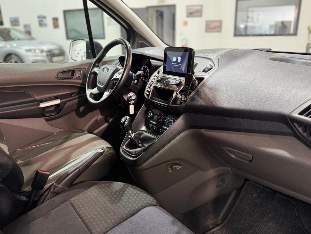Ford Transit Connect - Photo 12