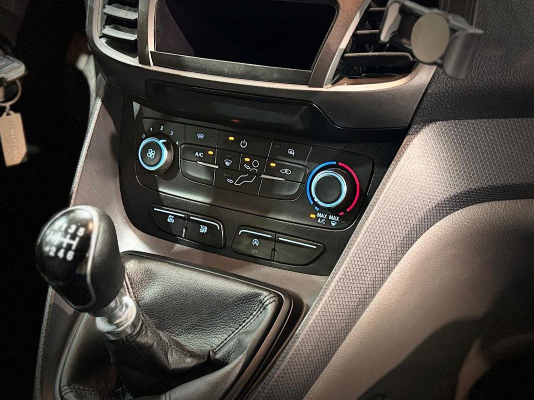 Ford Transit Connect - Photo 15