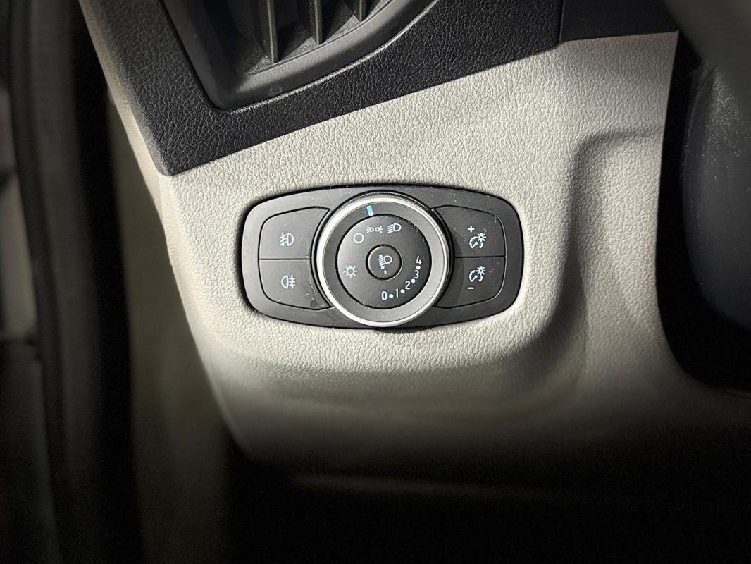 Ford Transit Connect - Photo 18