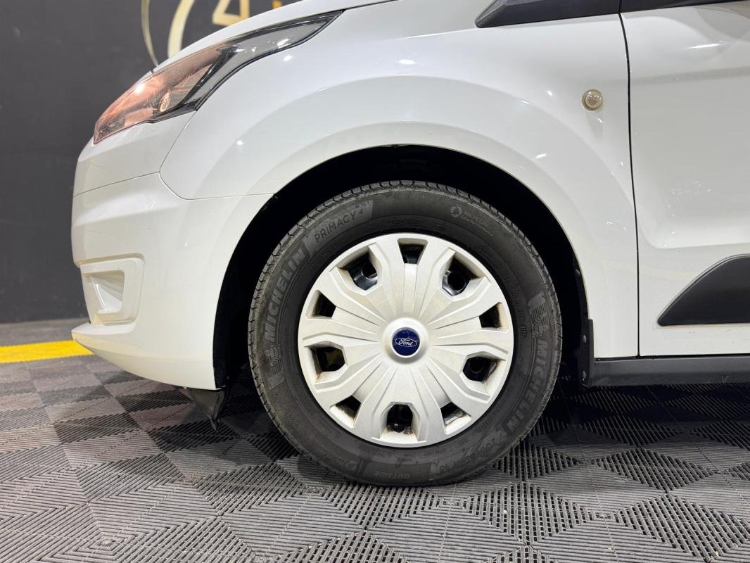 Ford Transit Connect - Photo 20