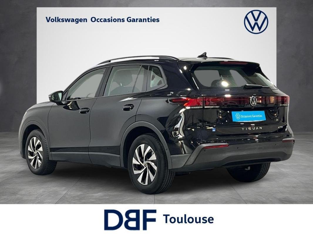 Volkswagen Tiguan - Photo 3