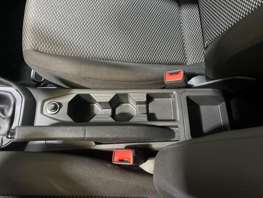 Volkswagen Polo - Photo 12