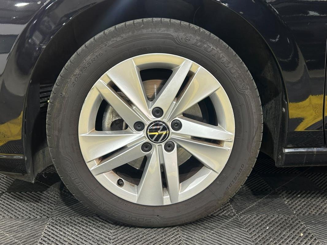 Volkswagen Golf - Photo 22