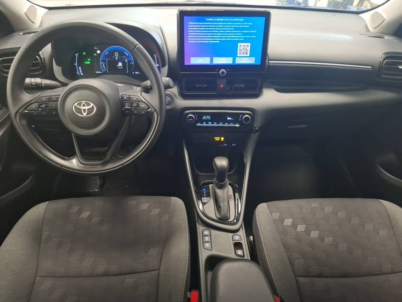 Toyota Yaris - Photo 11