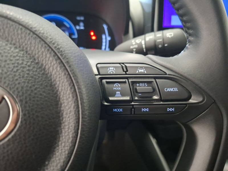Toyota Yaris - Photo 17