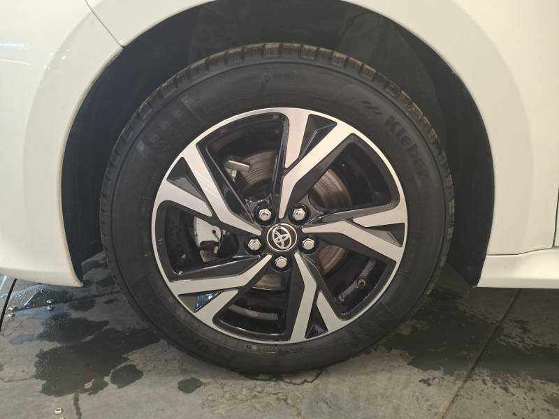 Toyota Yaris - Photo 9