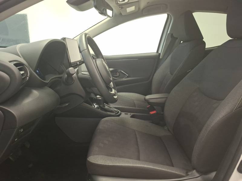 Toyota Yaris - Photo 10