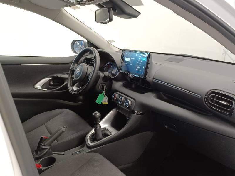 Toyota Yaris - Photo 12
