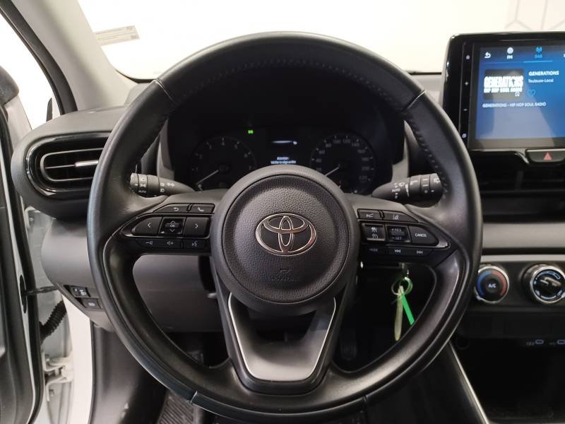 Toyota Yaris - Photo 17