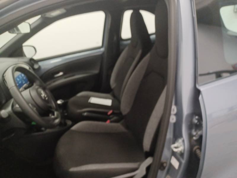 Toyota aygo x - Photo 22
