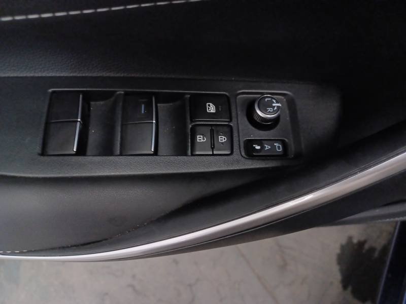 Toyota Corolla - Photo 17