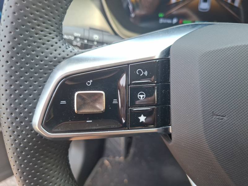 MG ZS - Photo 22