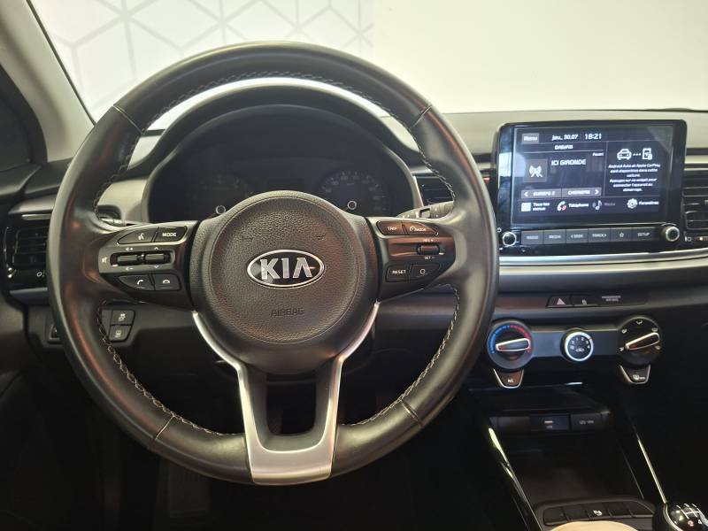 Kia Rio - Photo 11