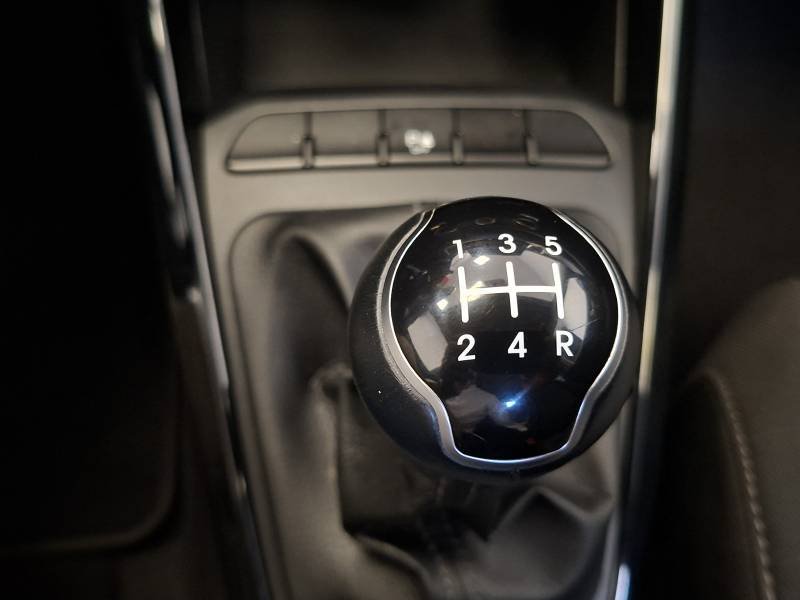Kia Rio - Photo 13