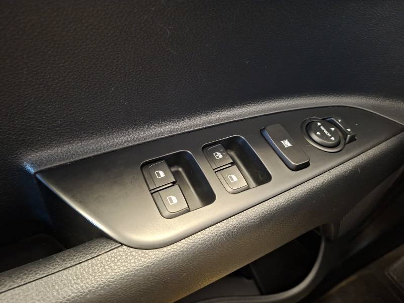 Kia Rio - Photo 17