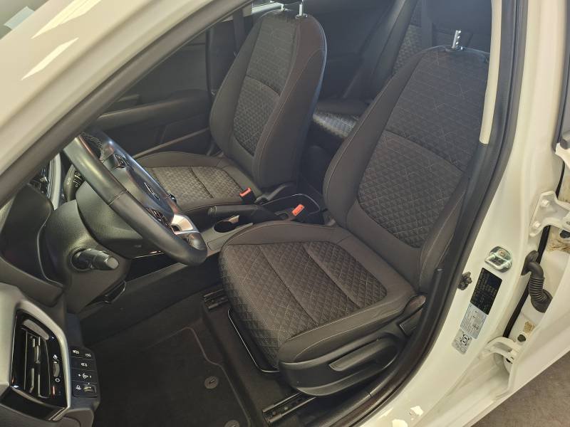Kia Rio - Photo 20