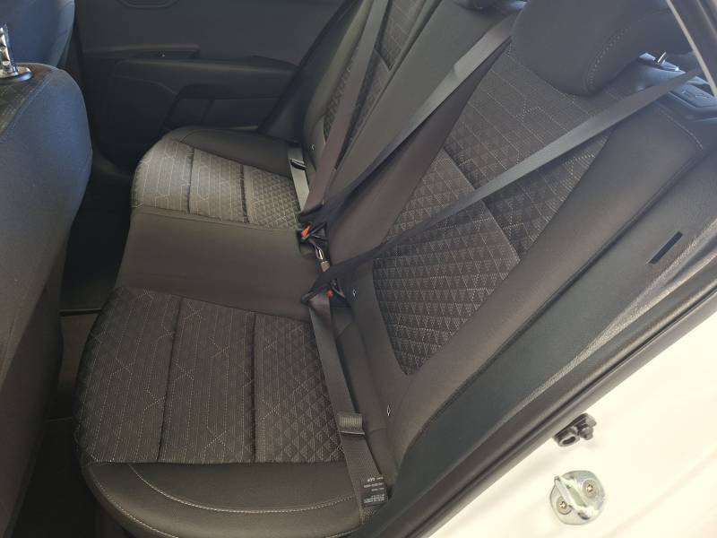 Kia Rio - Photo 22