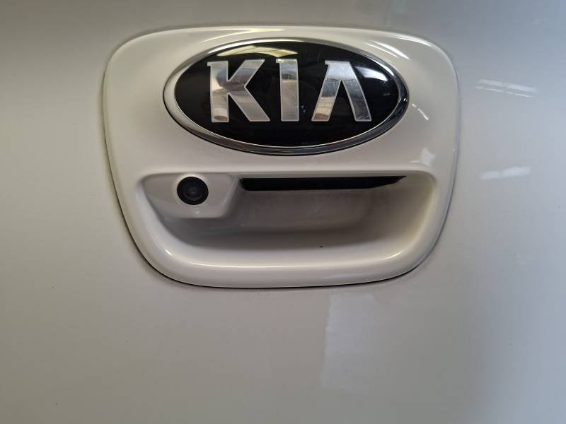Kia Rio - Photo 23
