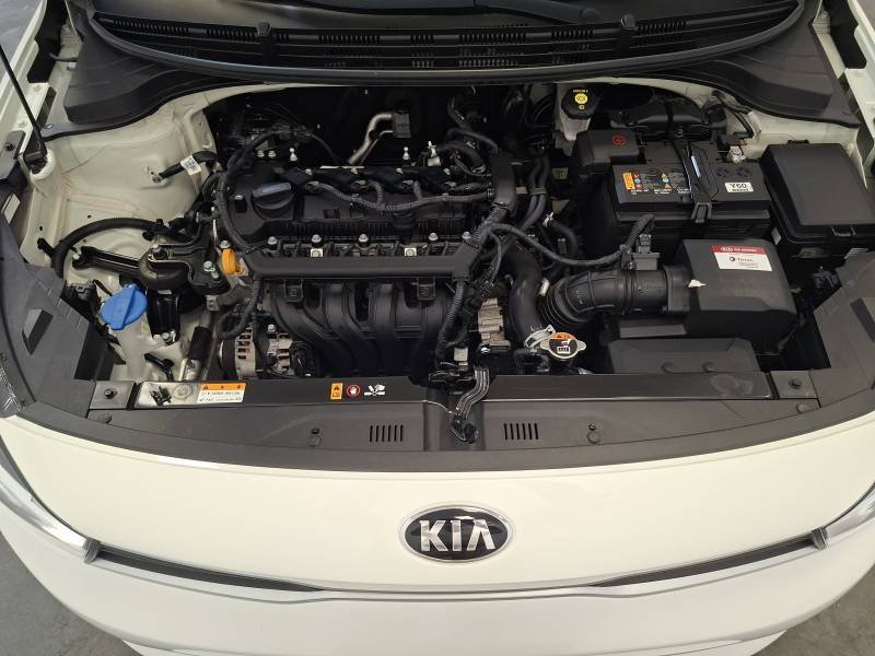Kia Rio - Photo 31