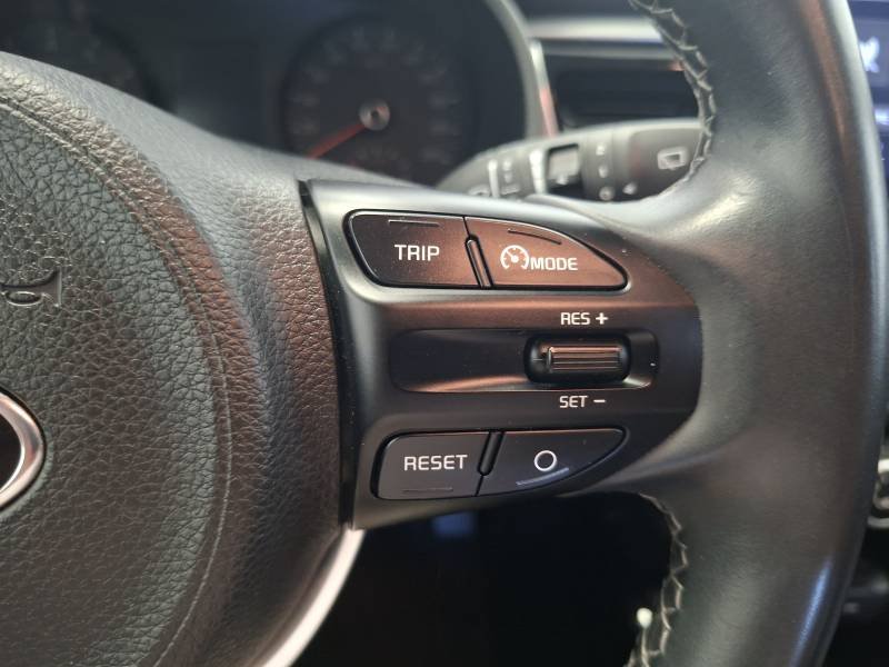 Kia Rio - Photo 10