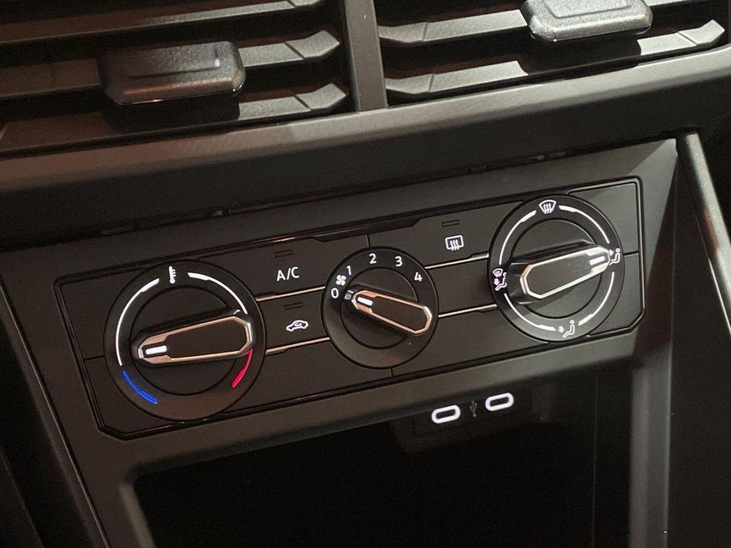Volkswagen Polo - Photo 19