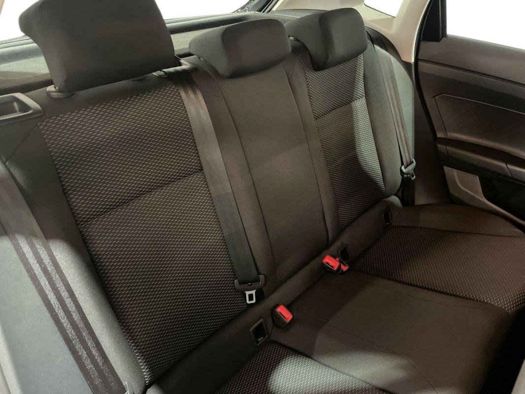 Volkswagen Polo - Photo 23