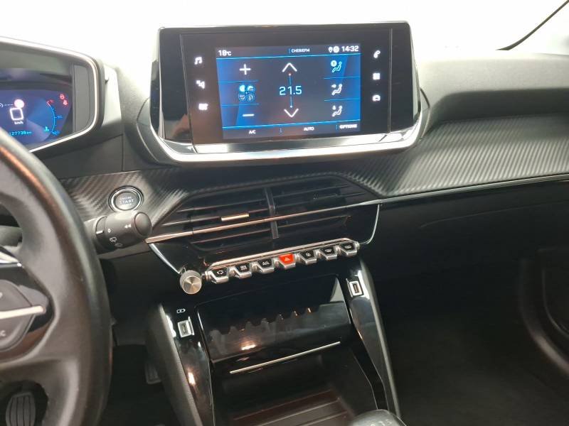 Peugeot 208 - Photo 14