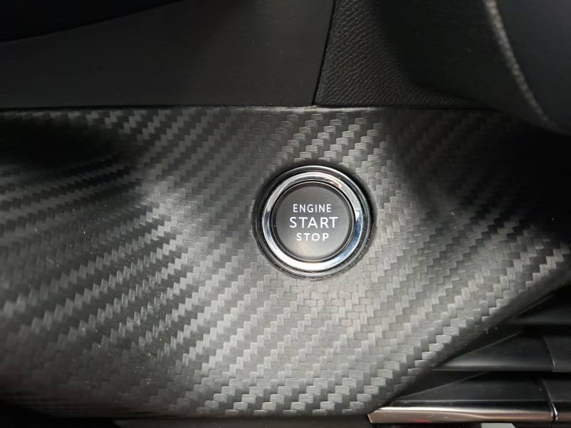 Peugeot 208 - Photo 18
