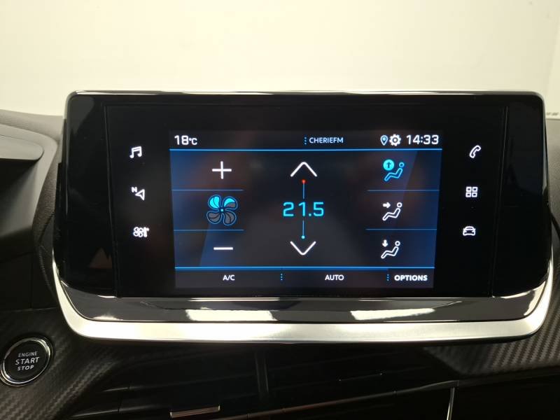 Peugeot 208 - Photo 21