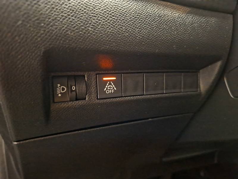 Peugeot 208 - Photo 28