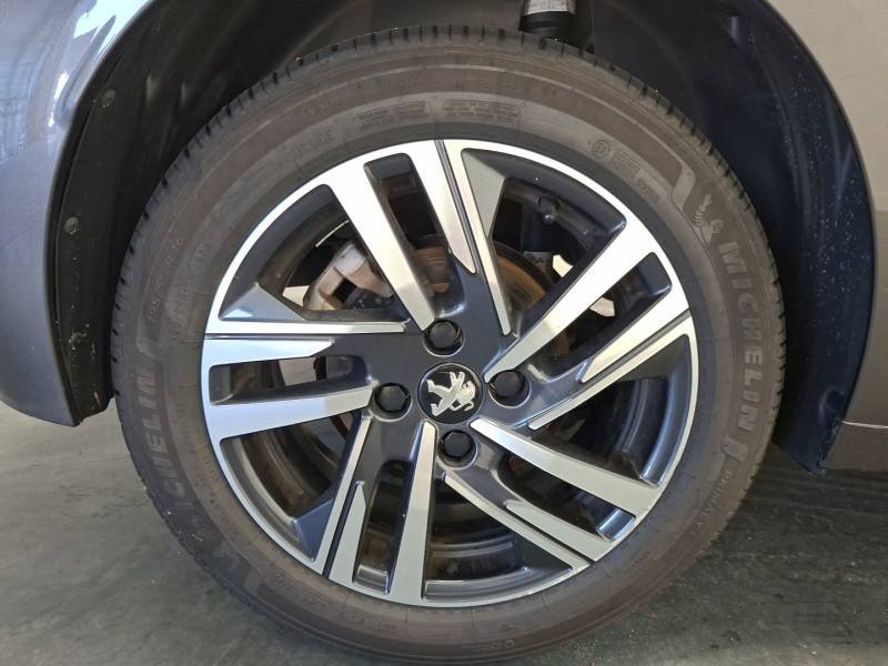 Peugeot 208 - Photo 32