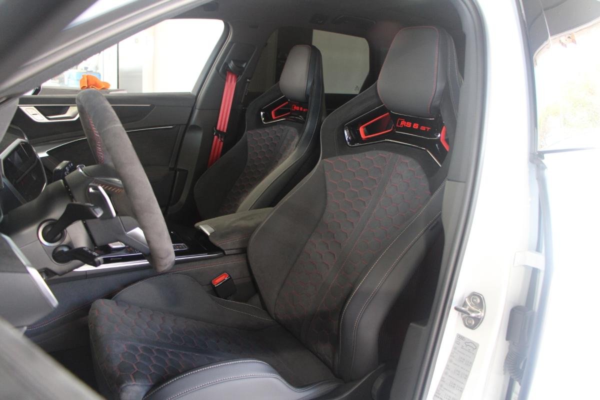 Audi RS6 Avant - Photo 14