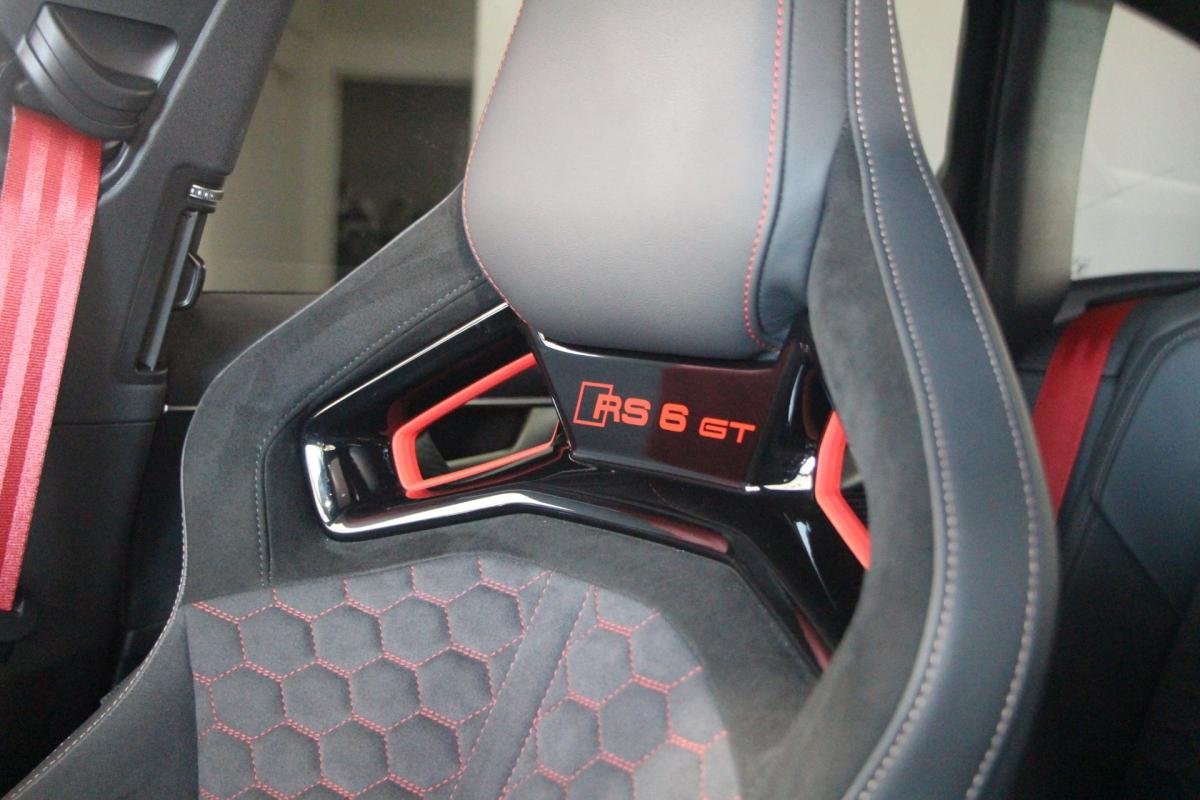 Audi RS6 Avant - Photo 20