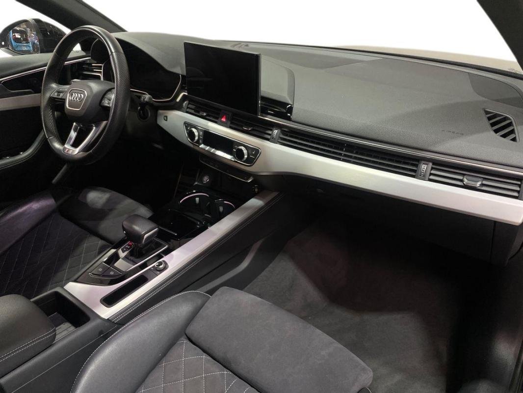 Audi A4 Avant - Photo 13
