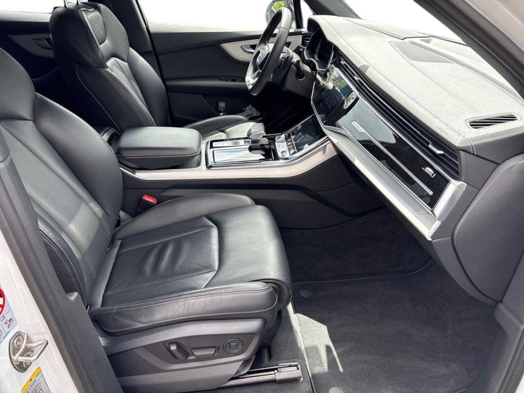 Audi Q7 - Photo 13