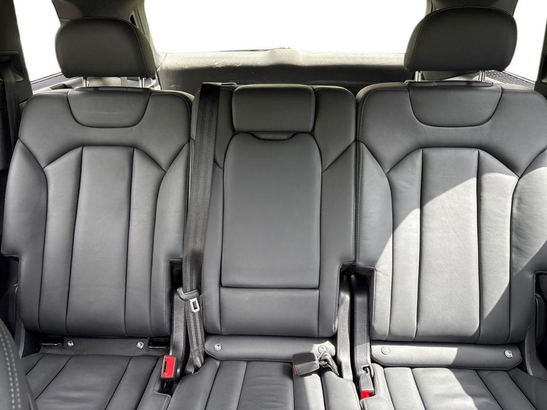 Audi Q7 - Photo 22
