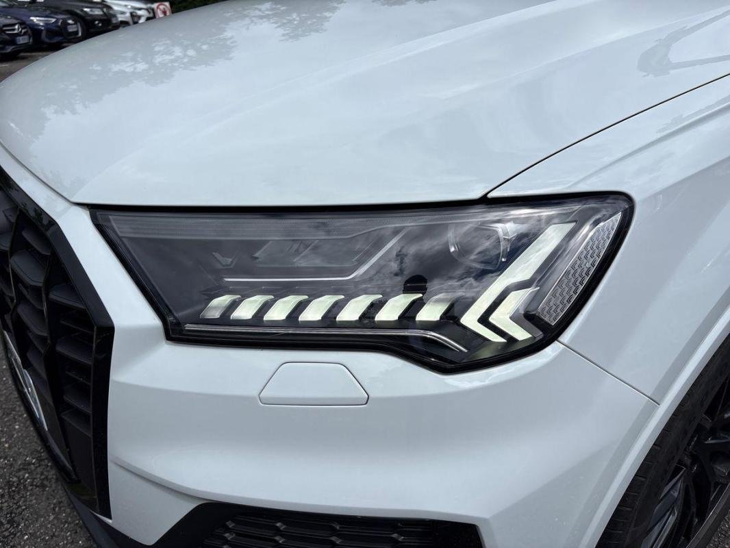 Audi Q7 - Photo 25