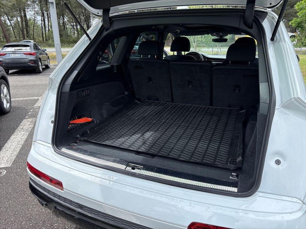 Audi Q7 - Photo 31