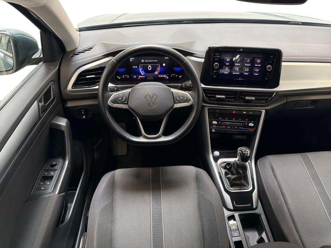 Volkswagen T-Roc - Photo 24