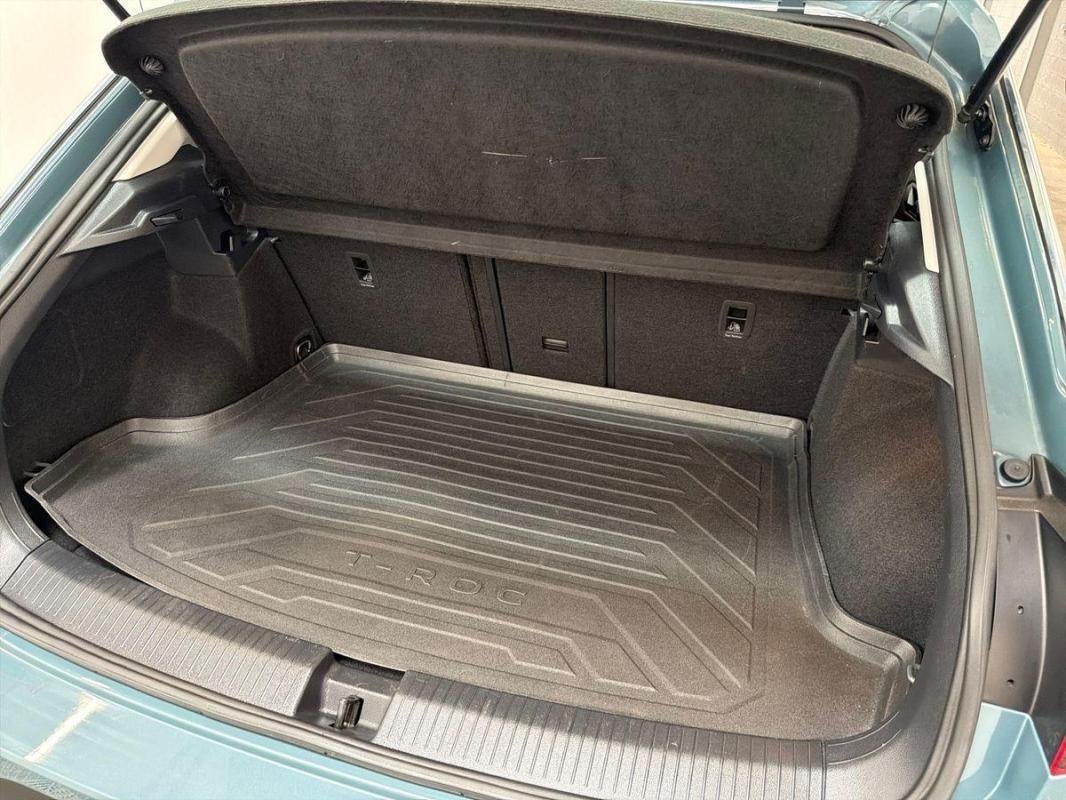 Volkswagen T-Roc - Photo 32