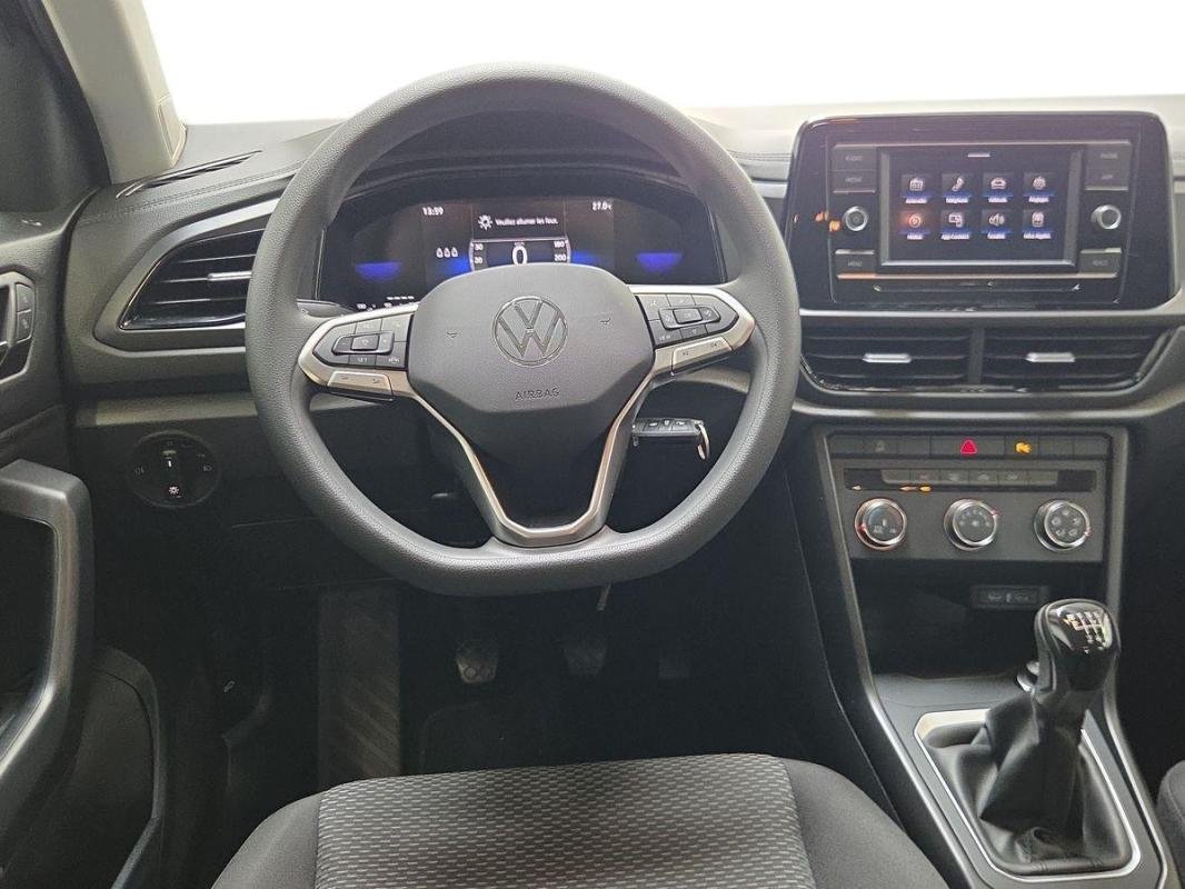 Volkswagen T-Roc - Photo 24